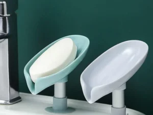 Leaf-Shaped Self-Draining Soap Holder | Stylish Waterfall Design with Suction Base for Bathroom & Kitchen | Random Colors