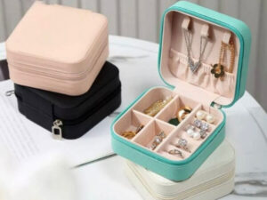 Square Mini Jewellery Box | Portable PU Leather Travel Organizer with Removable Dividers
